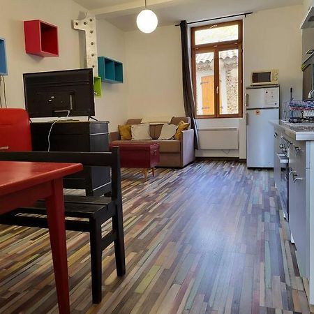T2 Centre Village "Chez Clothilde" Remoulins Dış mekan fotoğraf