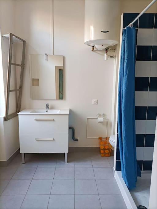 T2 Centre Village "Chez Clothilde" Remoulins Dış mekan fotoğraf
