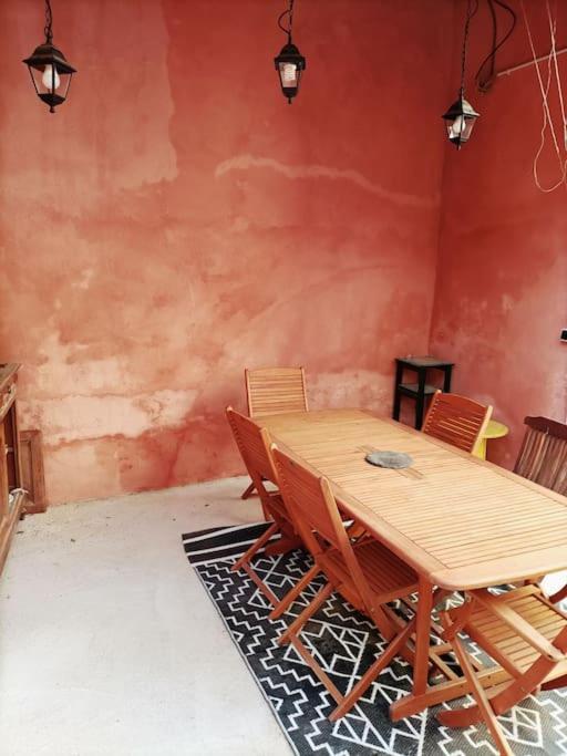 T2 Centre Village "Chez Clothilde" Remoulins Dış mekan fotoğraf